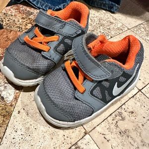 4c and 5c Nike shoes toddler